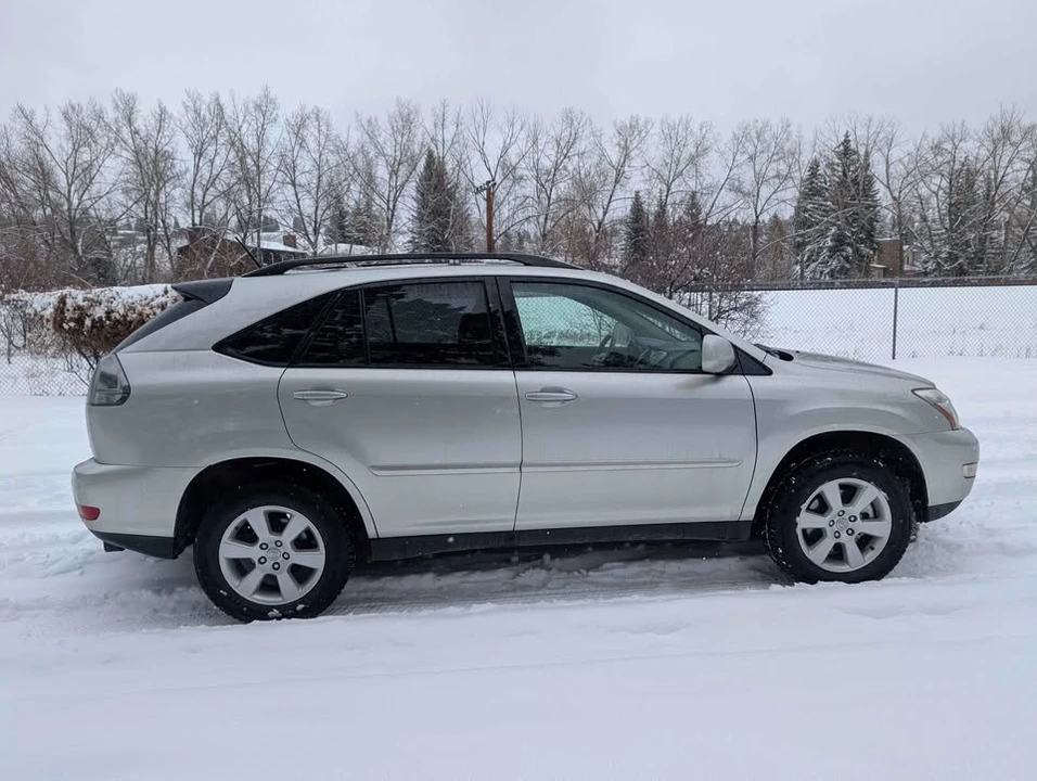 2004 Lexus RX 2nd Gen - Image 4 of 9