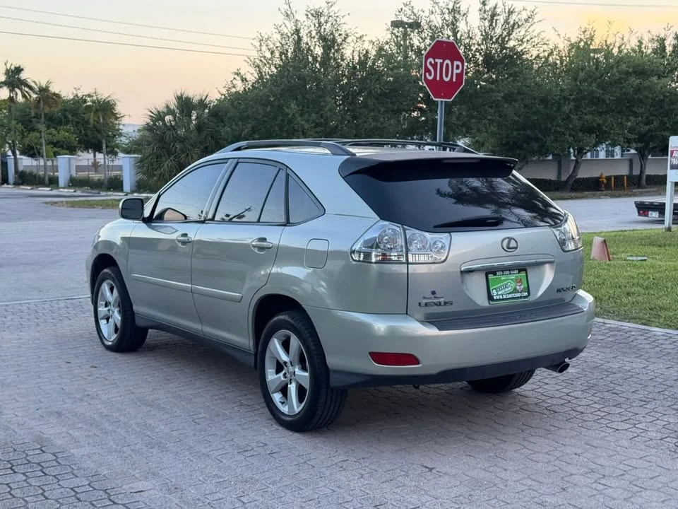 2004 Lexus RX 2nd Gen - Image 10 of 20