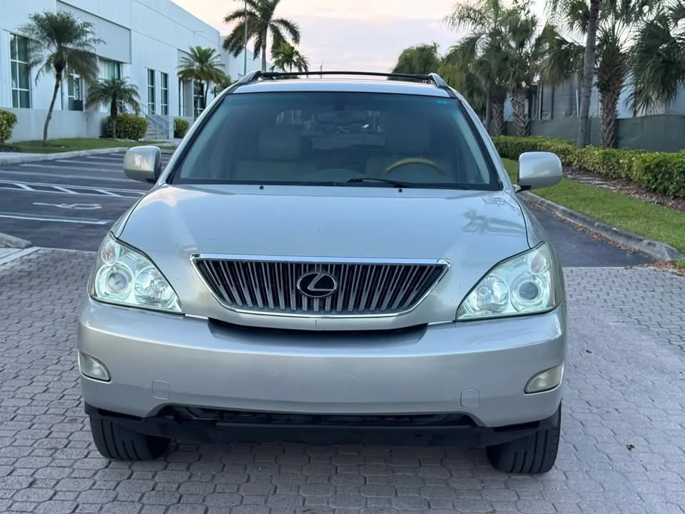 2004 Lexus RX 2nd Gen - Image 3 of 20