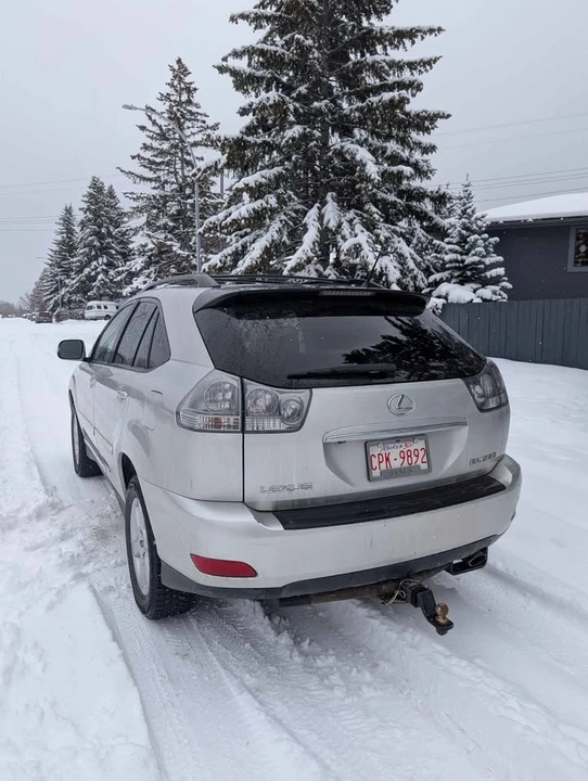 2004 Lexus RX 2nd Gen - Image 3 of 9