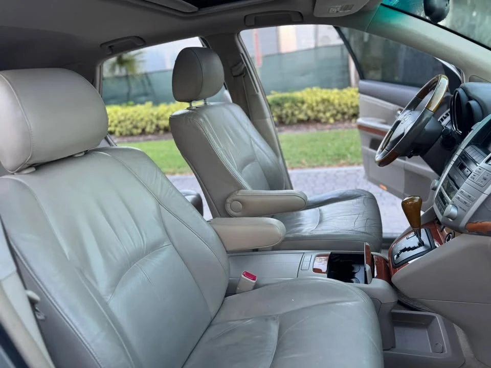 2004 Lexus RX 2nd Gen - Image 14 of 20