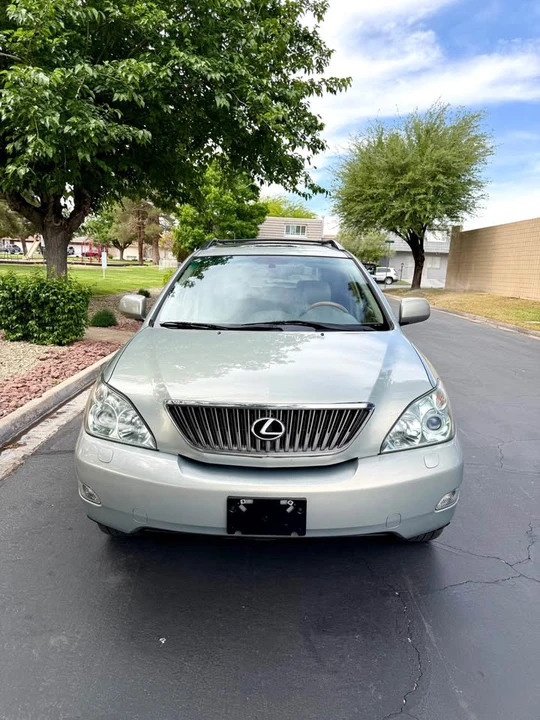 2004 Lexus RX 2nd Gen - Image 8 of 16