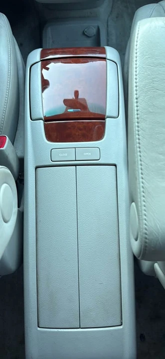 2004 Lexus RX 2nd Gen - Image 11 of 12