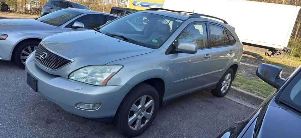 2004 Lexus RX 2nd Gen - Image 3 of 12