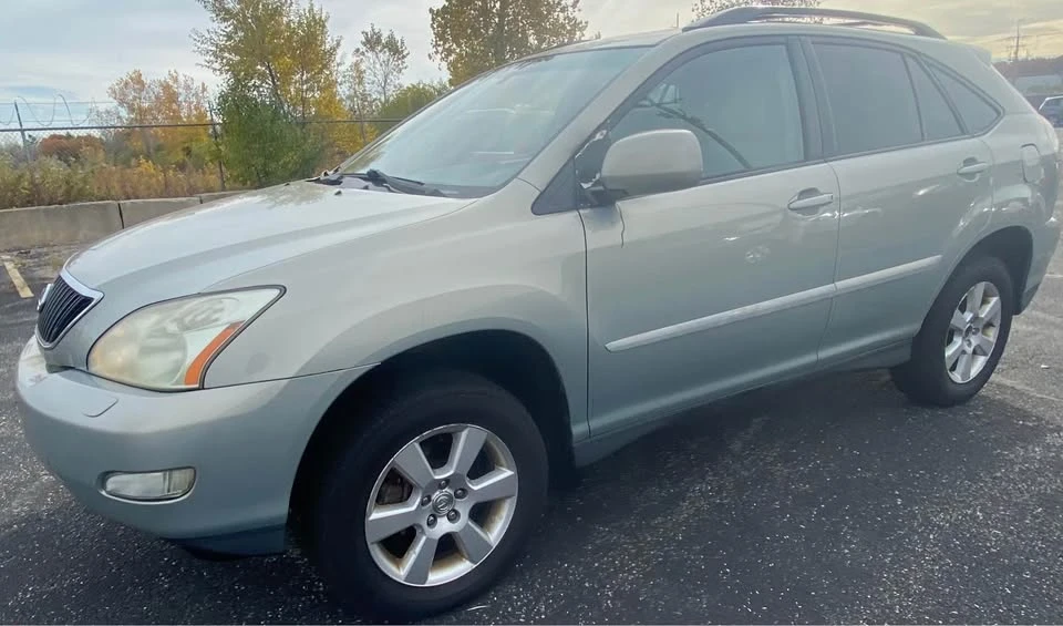 2004 Lexus RX 2nd Gen - Image 3 of 19