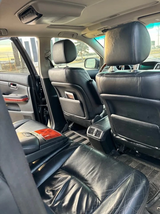 2004 Lexus RX 2nd Gen - Image 3 of 7