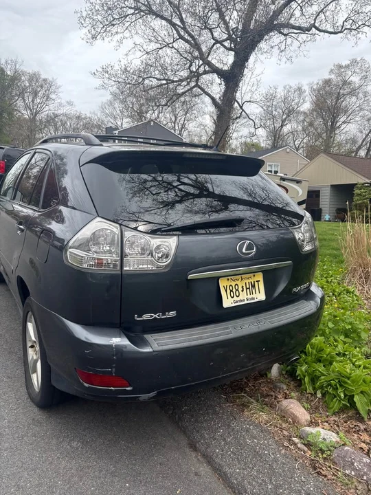 2004 Lexus RX 2nd Gen - Image 2 of 5