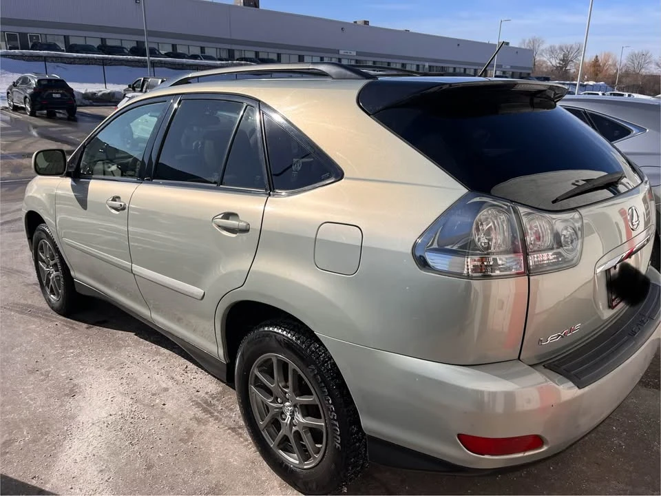 2004 Lexus RX 2nd Gen - Image 2 of 5