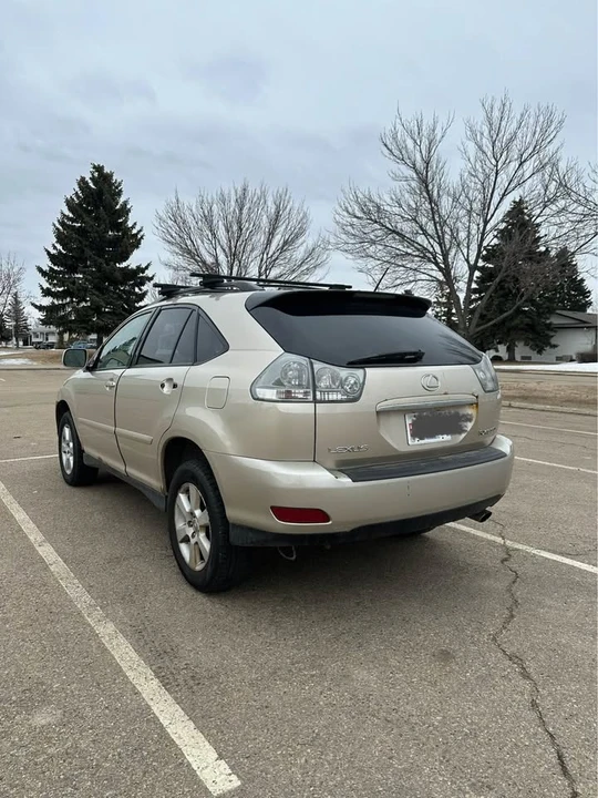 2004 Lexus RX 2nd Gen - Image 7 of 12