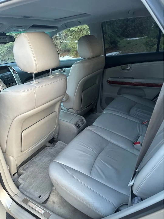 2004 Lexus RX 2nd Gen - Image 11 of 12