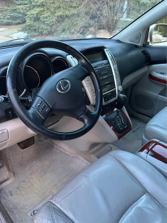 2004 Lexus RX 2nd Gen - Image 8 of 12