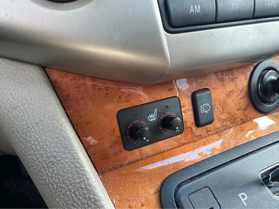 2004 Lexus RX 2nd Gen - Image 10 of 12