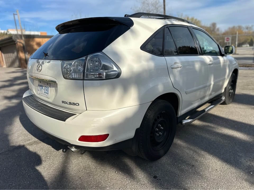 2004 Lexus RX 2nd Gen - Image 4 of 12