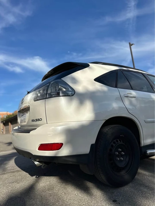 2004 Lexus RX 2nd Gen - Image 6 of 12