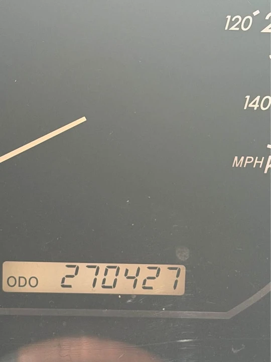 2004 Lexus RX 2nd Gen - Image 2 of 7