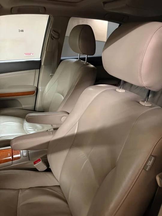 2004 Lexus RX 2nd Gen - Image 6 of 9