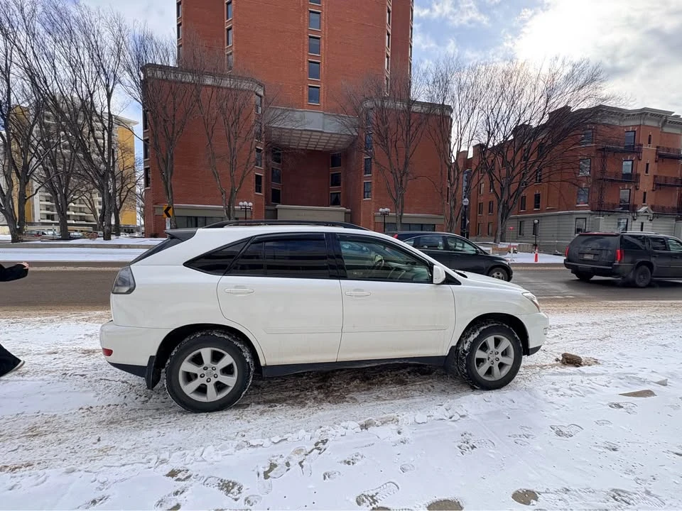 2004 Lexus RX 2nd Gen - Image 10 of 10