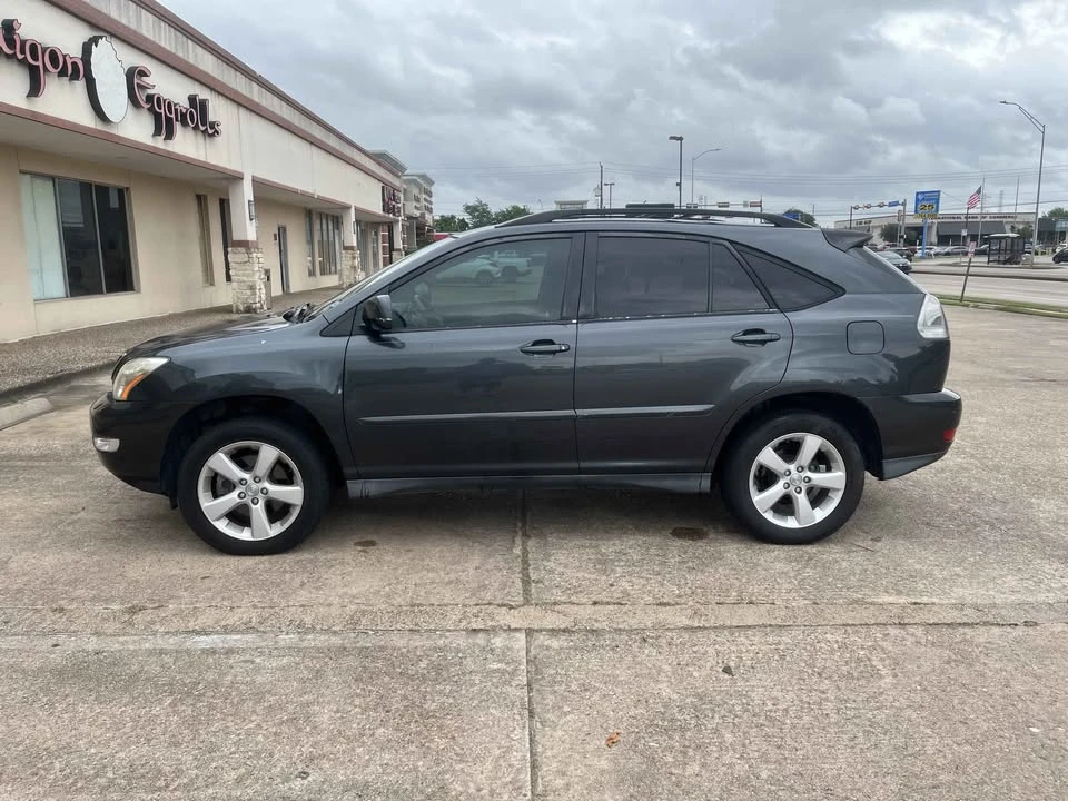 2004 Lexus RX 2nd Gen - Image 5 of 8