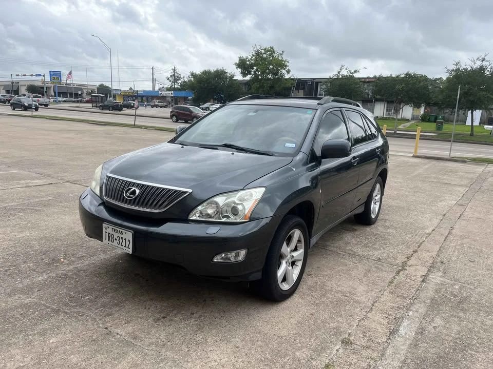 2004 Lexus RX 2nd Gen - Image 3 of 8