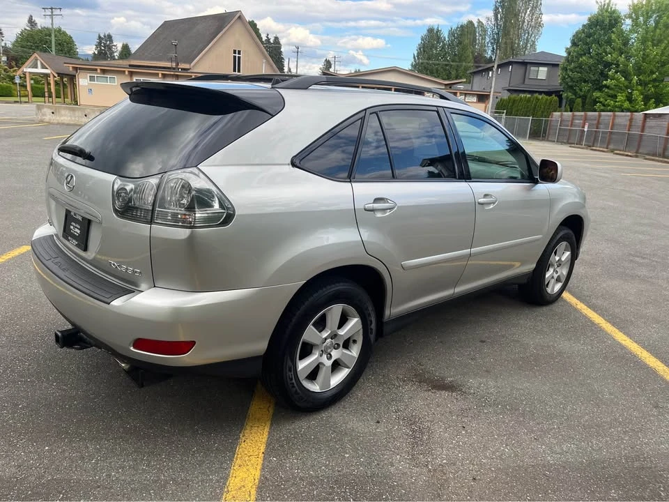 2004 Lexus RX 2nd Gen - Image 4 of 8