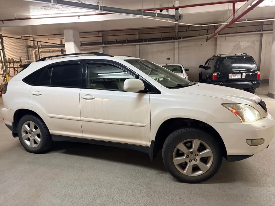 2004 Lexus RX 2nd Gen - Image 3 of 7