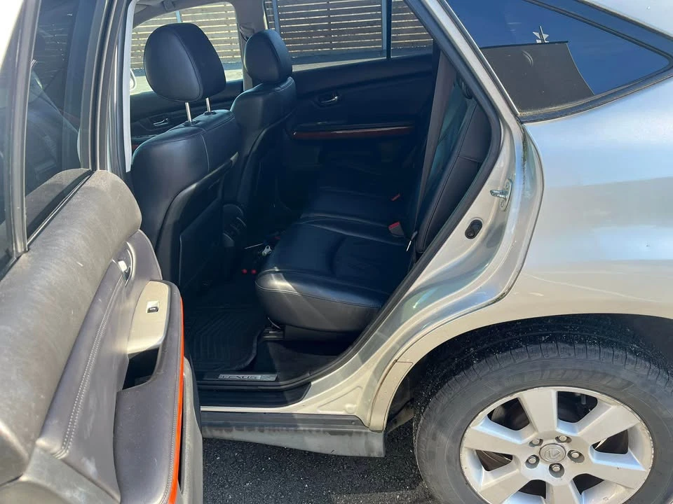 2004 Lexus RX 2nd Gen - Image 15 of 16