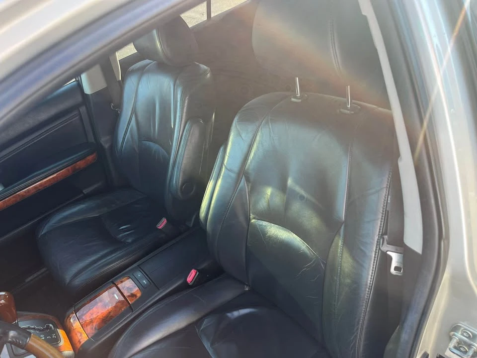 2004 Lexus RX 2nd Gen - Image 10 of 16