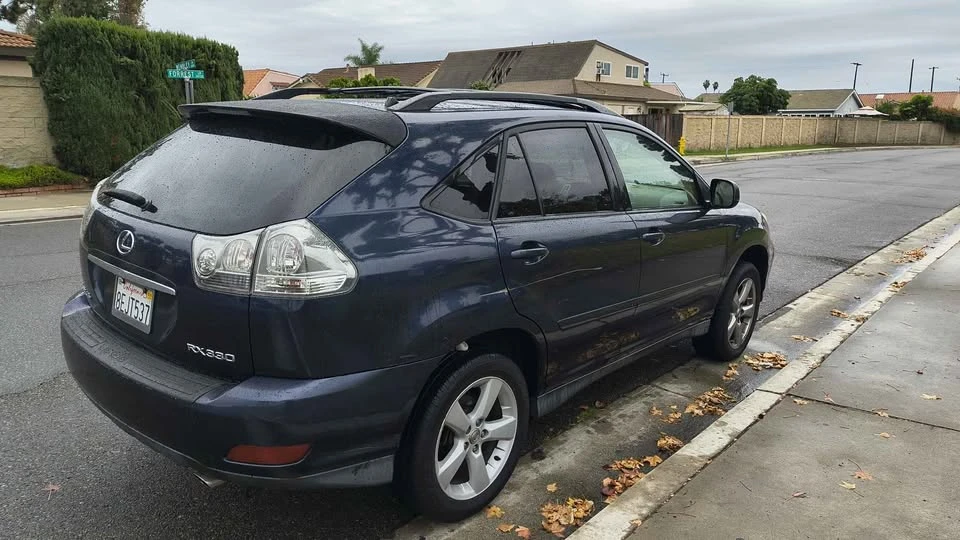 2004 Lexus RX 2nd Gen - Image 5 of 9
