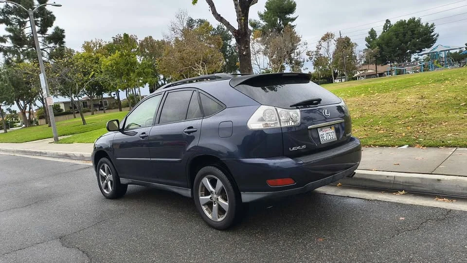 2004 Lexus RX 2nd Gen - Image 3 of 9