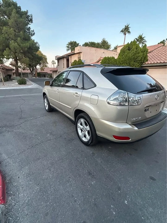 2004 Lexus RX 2nd Gen - Image 6 of 12