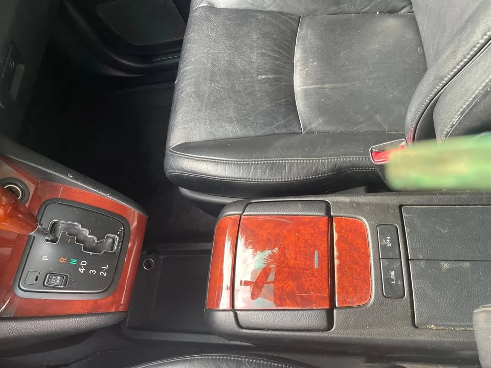 2004 Lexus RX 2nd Gen - Image 2 of 15