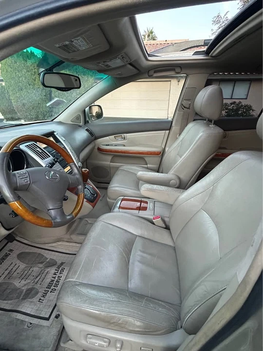 2004 Lexus RX 2nd Gen - Image 7 of 12