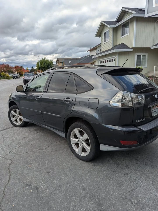 2004 Lexus RX 2nd Gen - Image 3 of 9