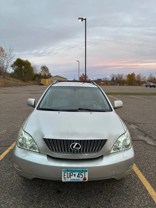 2004 Lexus RX 2nd Gen - Image 2 of 19