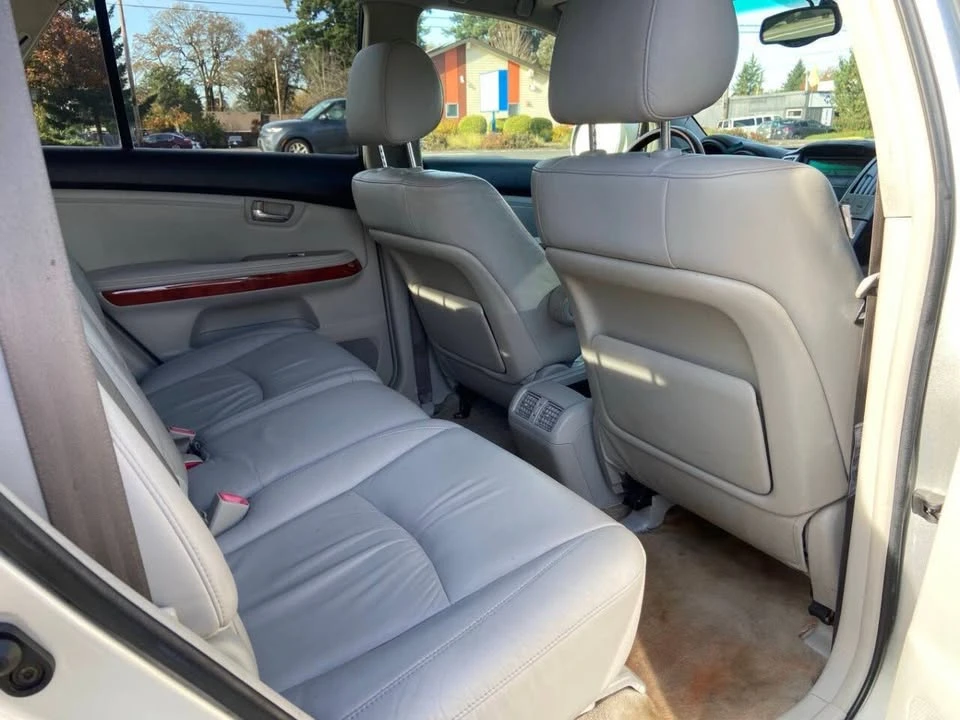 2004 Lexus RX 2nd Gen - Image 13 of 18