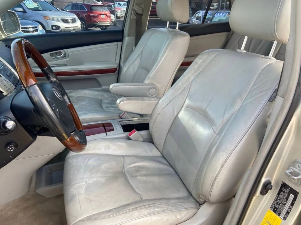 2004 Lexus RX 2nd Gen - Image 11 of 18