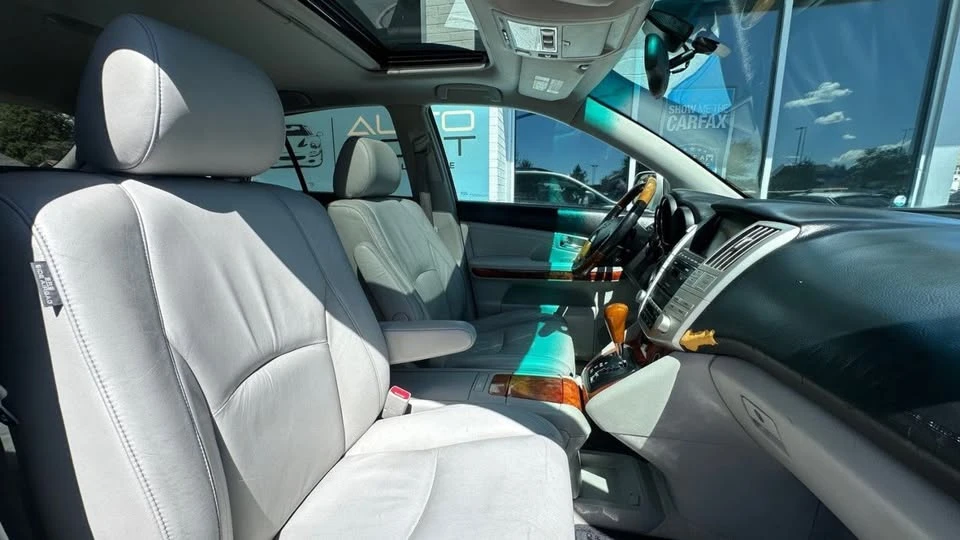 2004 Lexus RX 2nd Gen - Image 13 of 14