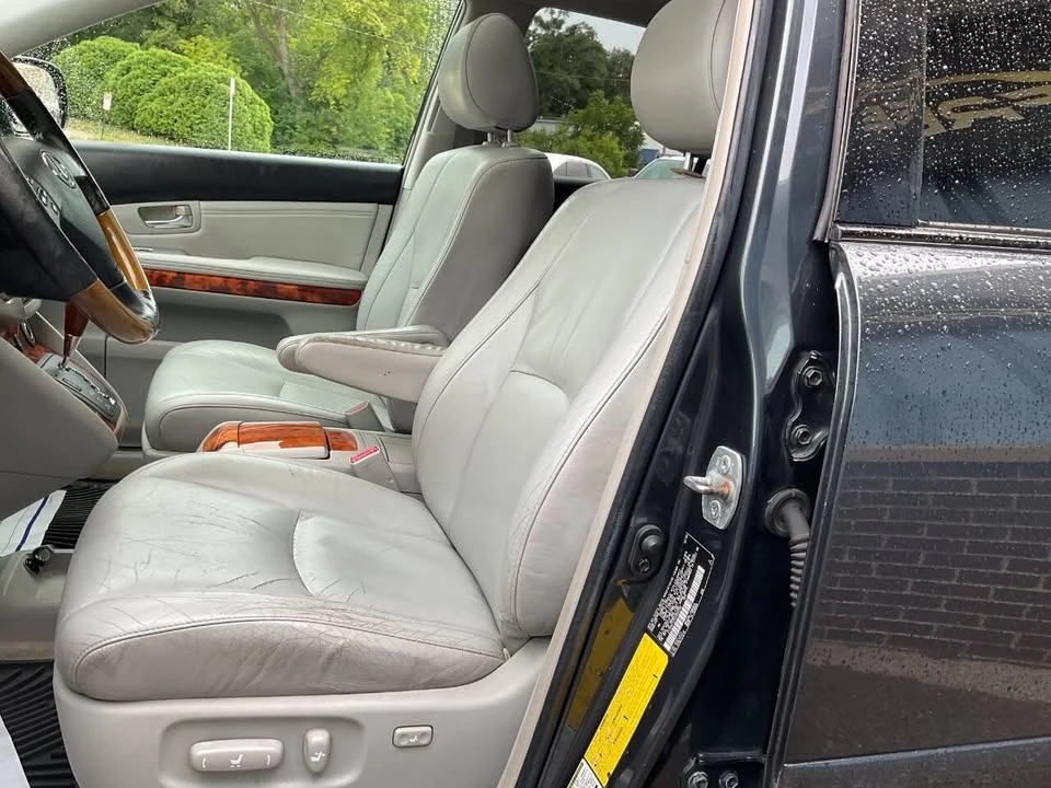 2004 Lexus RX 2nd Gen - Image 18 of 19