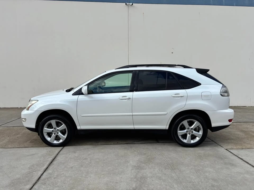 2004 Lexus RX 2nd Gen - Image 8 of 12