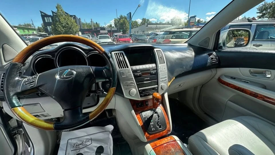 2004 Lexus RX 2nd Gen - Image 8 of 14