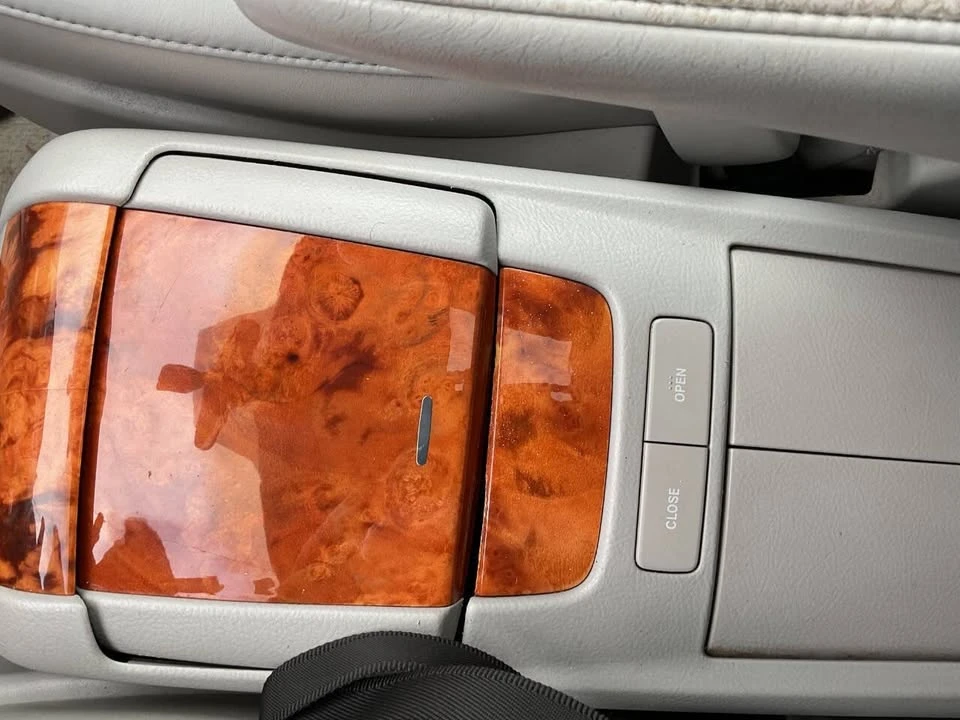 2004 Lexus RX 2nd Gen - Image 13 of 19