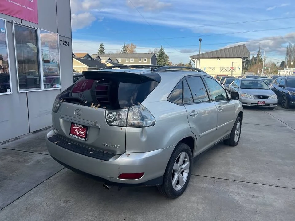 2004 Lexus RX 2nd Gen - Image 8 of 15
