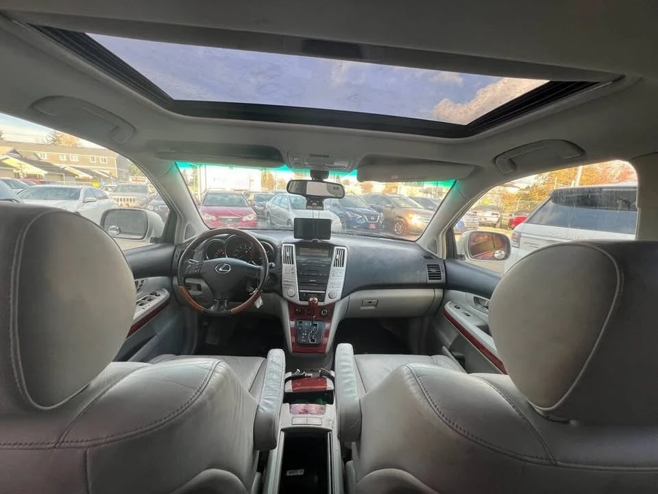 2004 Lexus RX 2nd Gen - Image 12 of 15