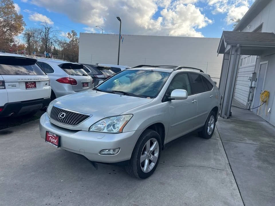 2004 Lexus RX 2nd Gen - Image 4 of 15