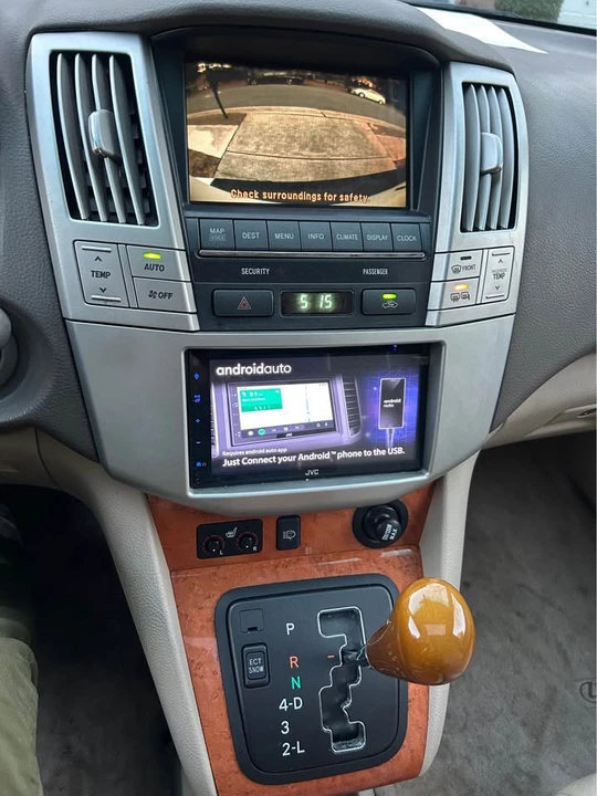 2004 Lexus RX 2nd Gen - Image 5 of 12