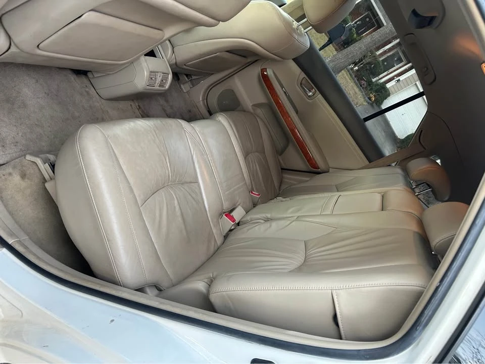 2004 Lexus RX 2nd Gen - Image 9 of 12