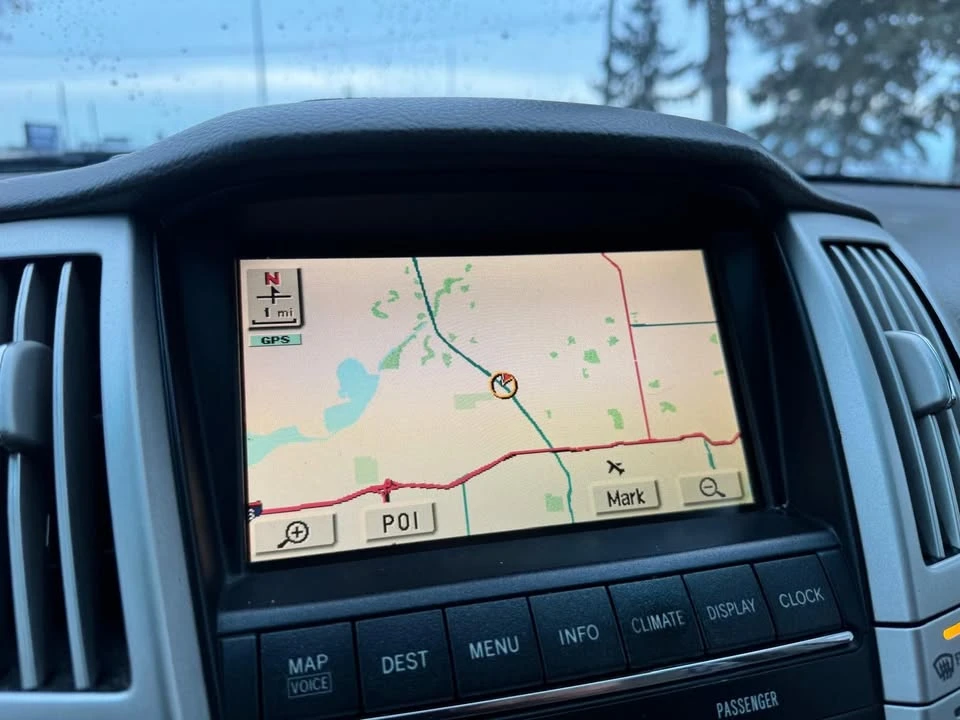 2004 Lexus RX 2nd Gen - Image 18 of 20