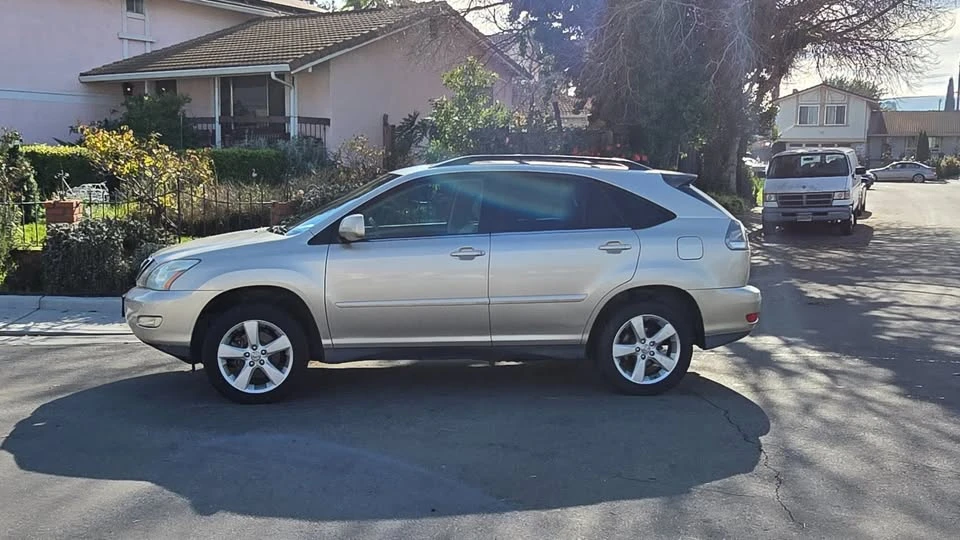 2004 Lexus RX 2nd Gen - Image 2 of 9