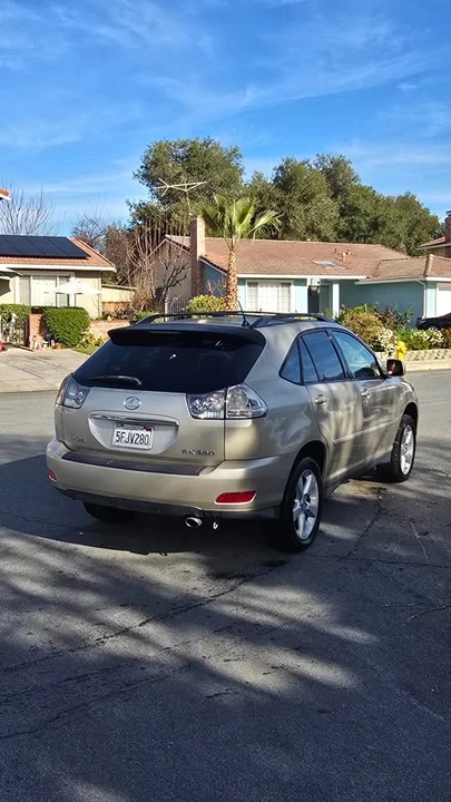 2004 Lexus RX 2nd Gen - Image 4 of 9