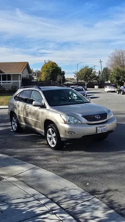 2004 Lexus RX 2nd Gen - Image 5 of 9